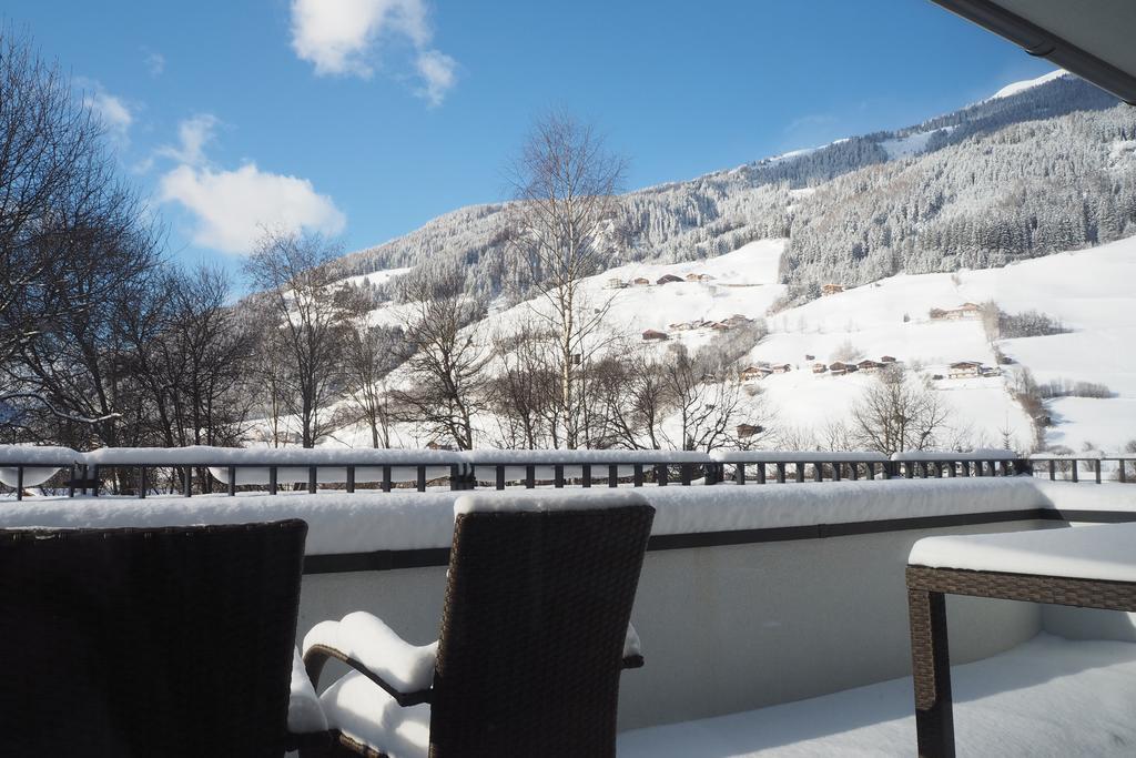 Apartment Smaragdblick Wildkogel Брамберг-ам-Вільдкогель Екстер'єр фото